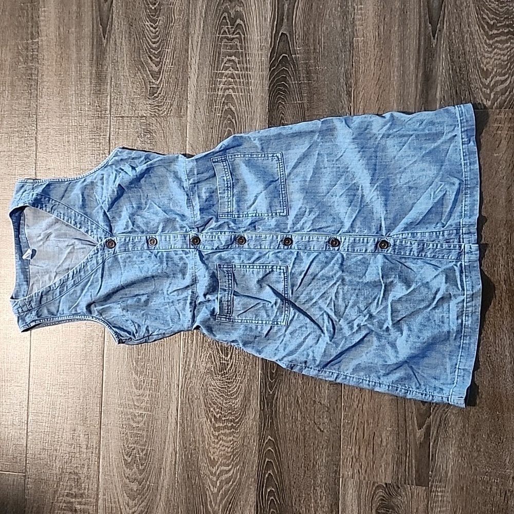 🦇 Old Navy Denim Sleeveless Dress 🦇